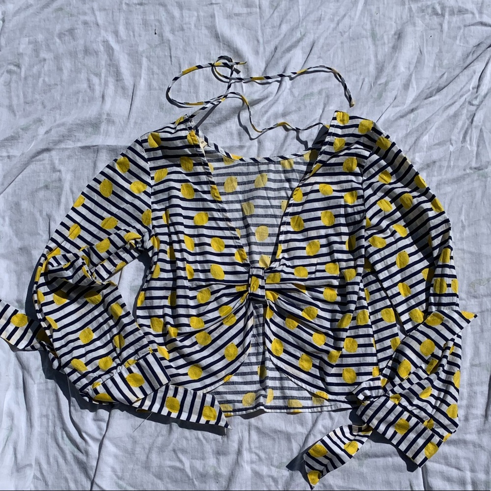 Lemon print tie front long sleeve crop top
